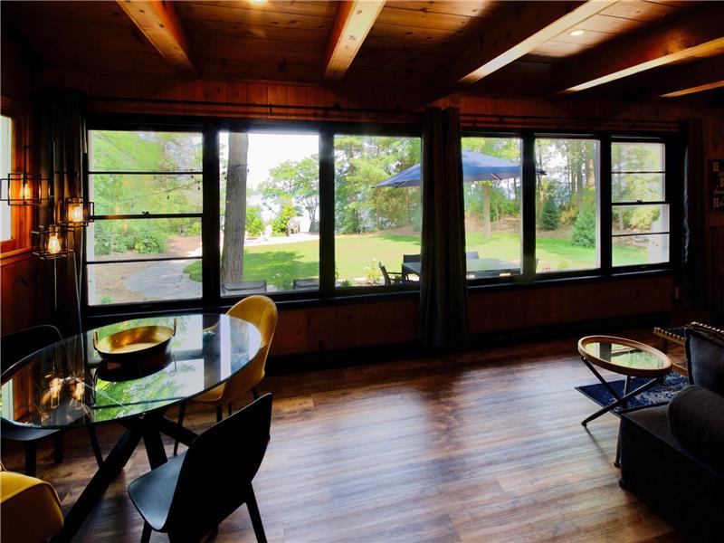 Grand Bend Lakehouse Lakefront Grand Bend Cottage Rental PL26866 CottagesInCanada