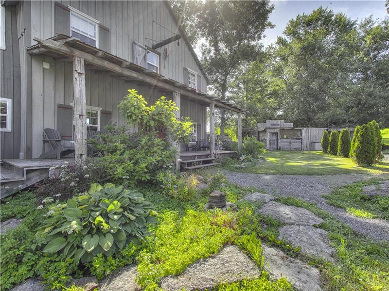 Stockdale Mill Frankford Cottage Rental PL27151 CottagesInCanada