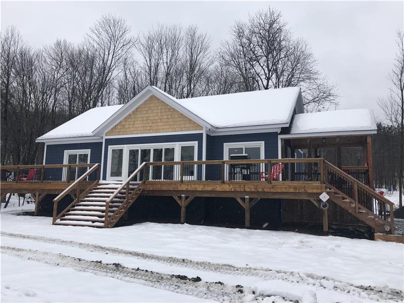 THE SANDWOOD MUSKOKA, 4 Season Utterson Cottage Rental GL27455