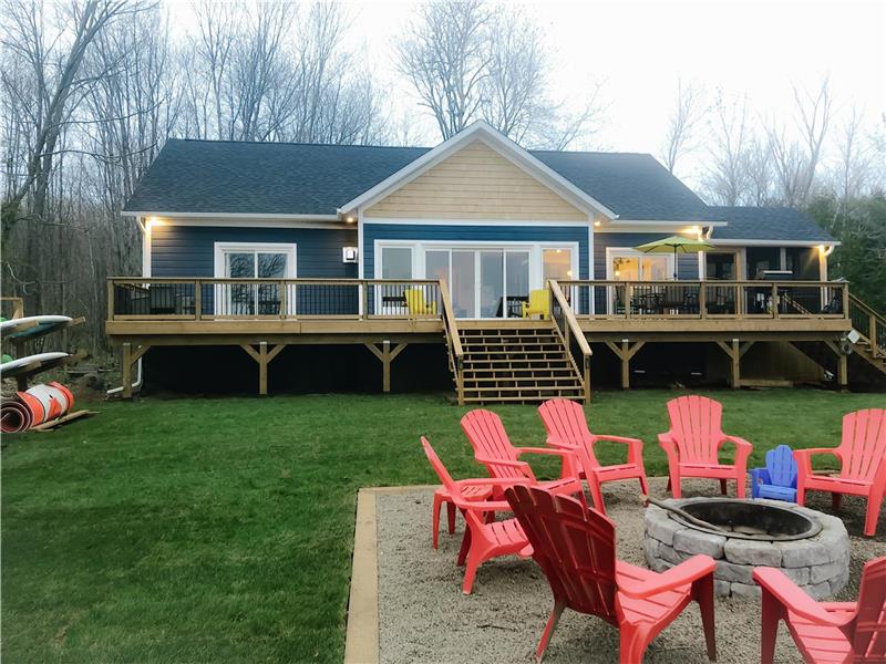 THE SANDWOOD MUSKOKA, 4 Season Utterson Cottage Rental GL27455