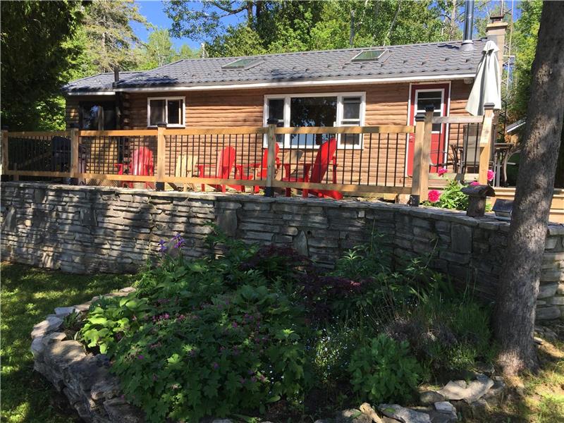 Hardwick Retreat, Waterfront! Lions Head Cottage Rental GL27582