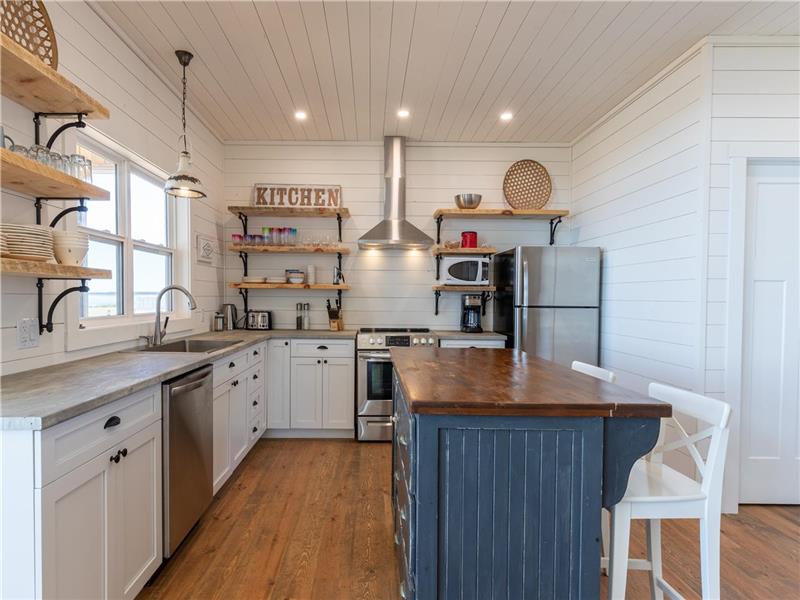 Slice Of Life Waterfront Beach Malpeque Bay Cottage Rental DI27859