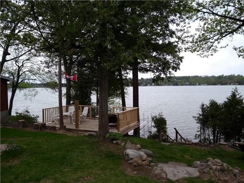 Rejuv'd Relics Retreat Little Lake, Brighton Cottage Rental DI