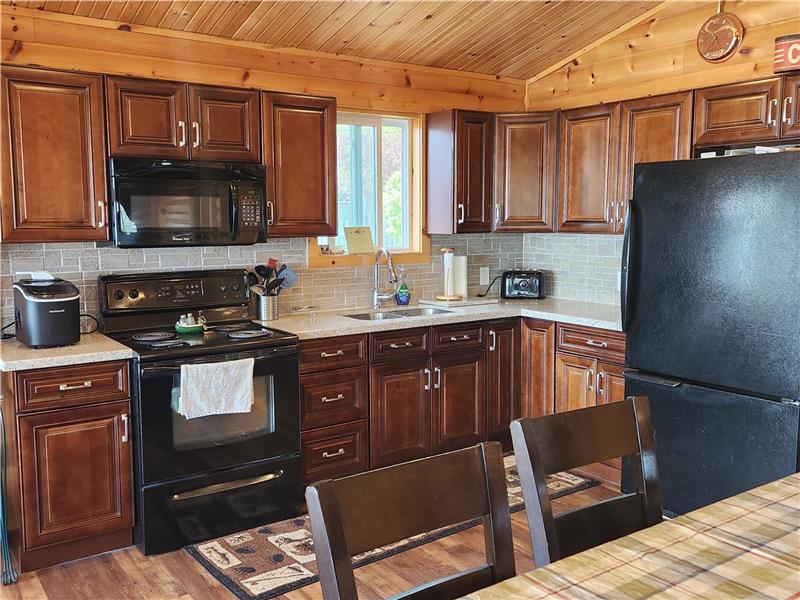 waterfront Rice lake cottages for Rice Lake Cottage Rental PL28097