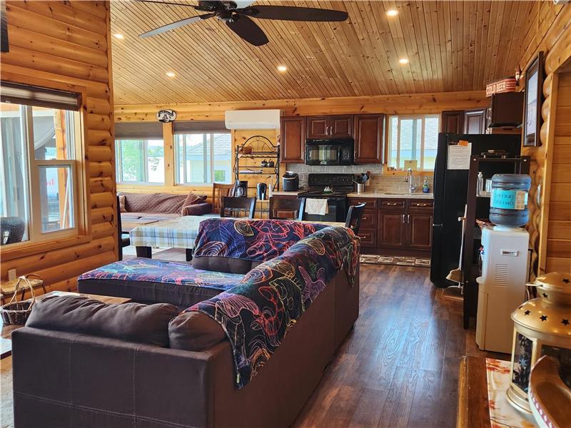 waterfront Rice lake cottages for Rice Lake Cottage Rental PL28097