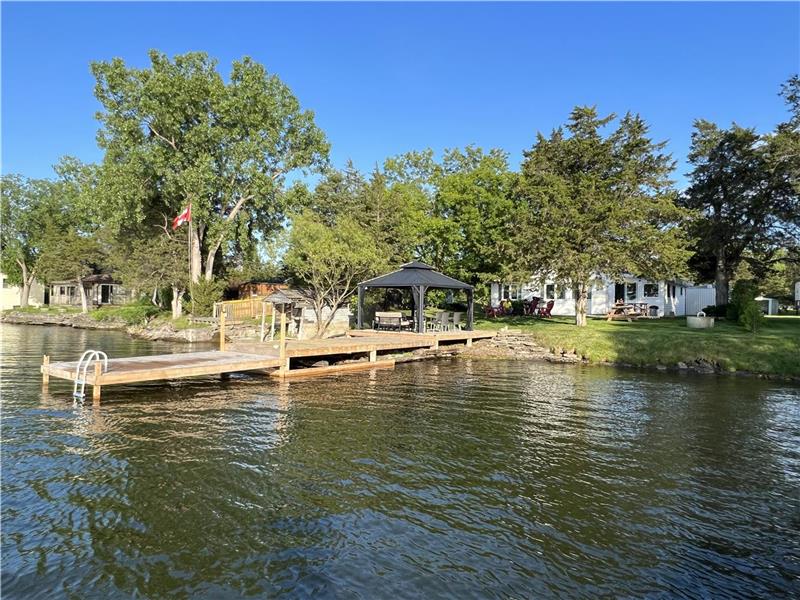 Hay Bay Getaways Cottage Napanee Cottage Rental PL28613