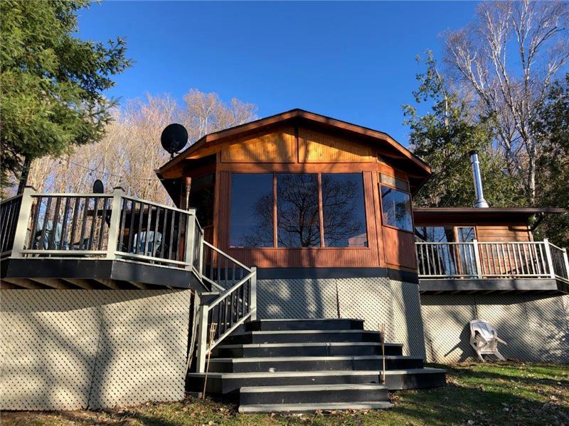 OCR Pickerel Peak (F494) Burks Falls Cottage Rental PL28676