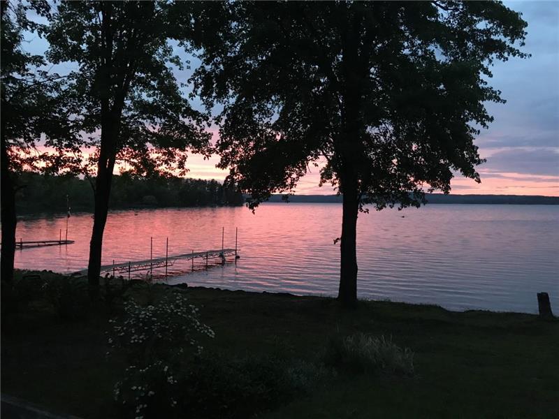 Quiet, FamilyFriendly Waterfront Golden Lake Cottage Rental GL