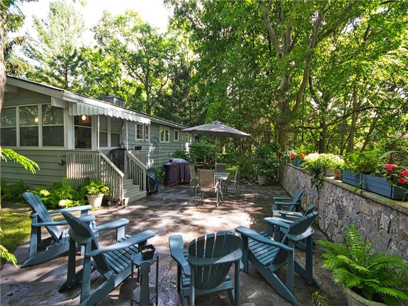 Oakwood Park, Grand Bend Grand Bend Cottage Rental GL28963