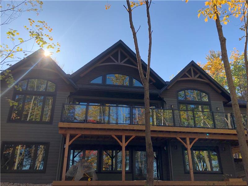 Beautiful Bay Lake House, Parry Sound Cottage Rental DI