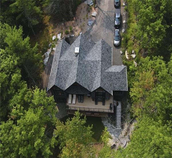 Beautiful Bay Lake House, Parry Sound Cottage Rental DI