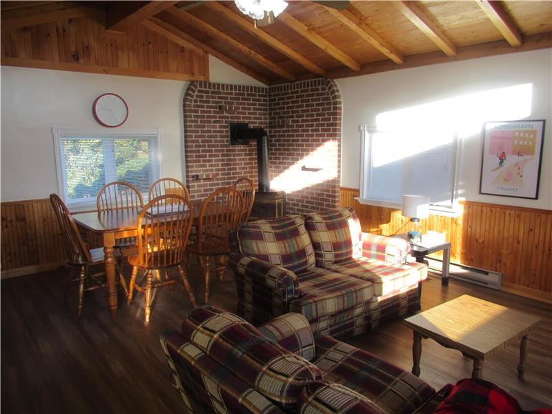 Sandy Feet Retreat GrandeDigue Cottage Rental GL29060