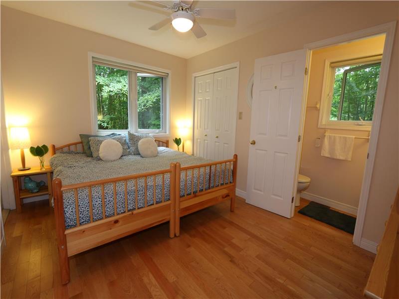 Eagle's Bay Cottage on Kingsford Sydenham Cottage Rental GL29203