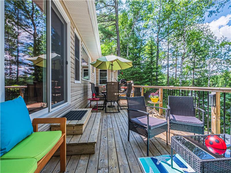 Rock Lake House 4 bedroom Bancroft Cottage Rental DI29244