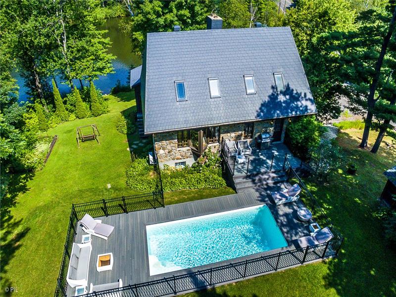 Panorama Waterfront SteAnnedesLacs Cottage Rental DI29268