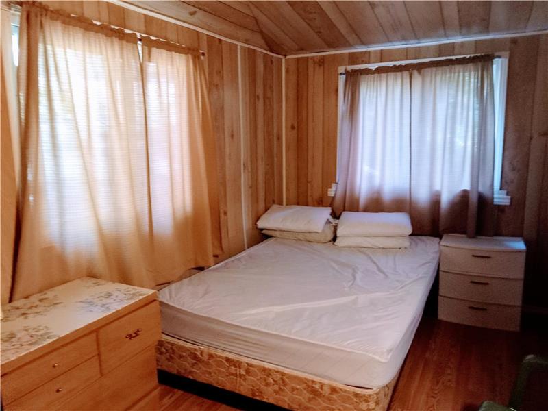 Moira Lake Cottage For Rent Madoc Cottage Rental PL29388