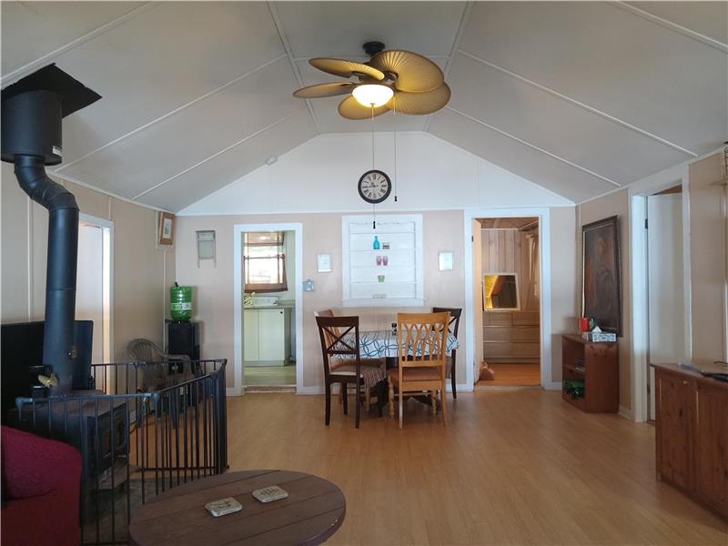 Moira Lake Cottage For Rent Madoc Cottage Rental PL29388