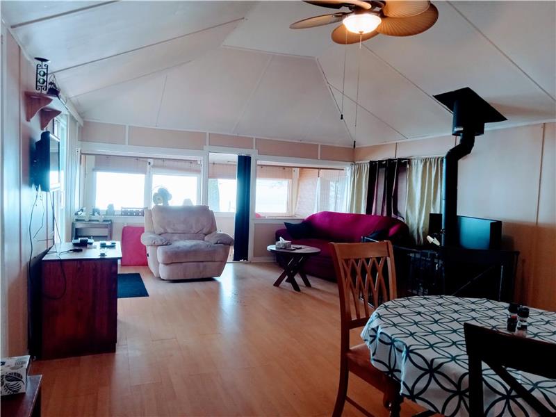 Moira Lake Cottage For Rent Madoc Cottage Rental PL29388