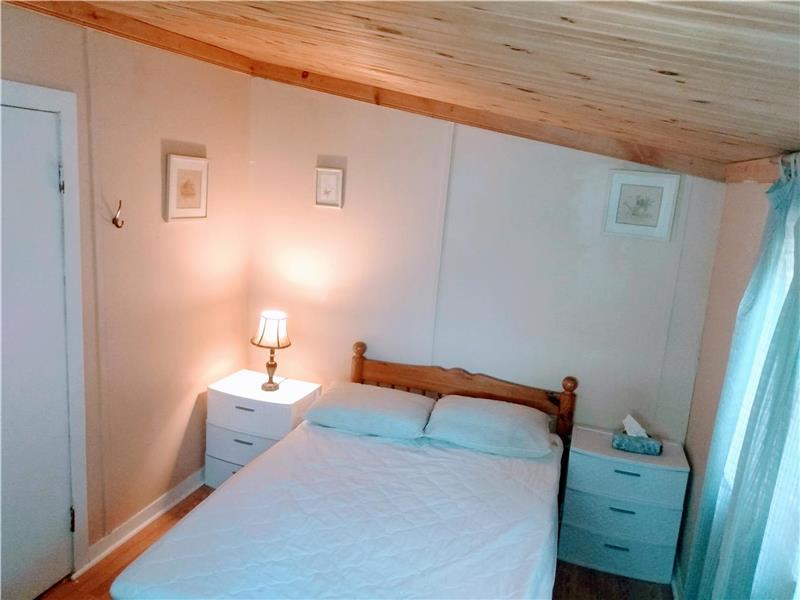 Moira Lake Cottage For Rent Madoc Cottage Rental PL29388