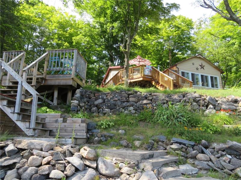 Bull Lake Cottage, Arden, Ontario Arden Cottage Rental GL29420