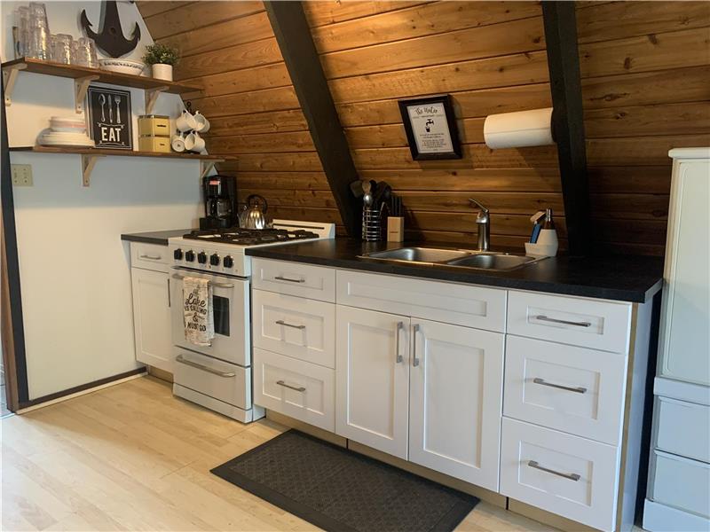 Sunny Waters cabins, on the Seymour Arm Cottage Rental GL29470