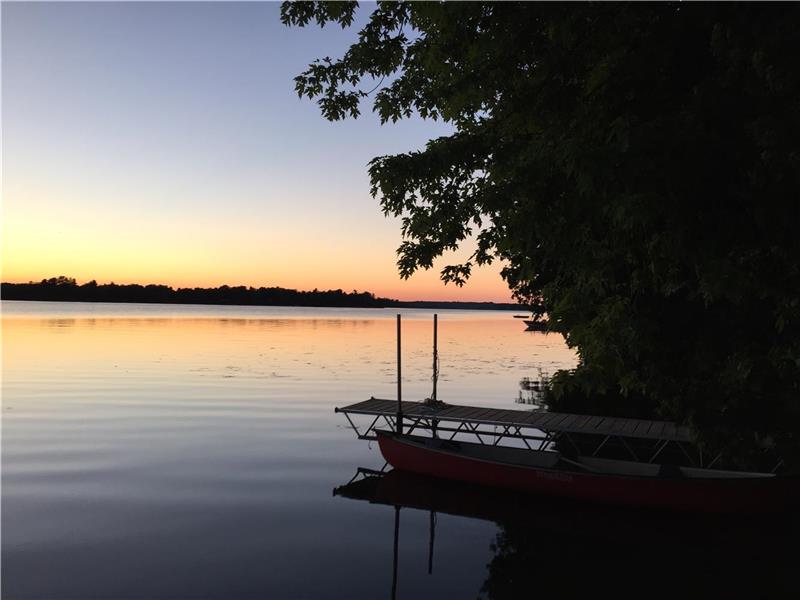 Four Seasons Waterfront Family Lyndhurst Cottage Rental GL29566