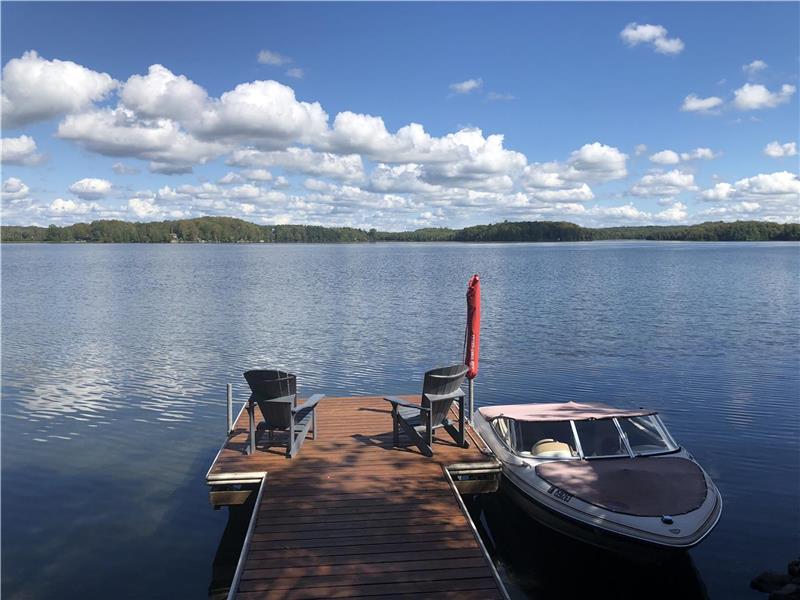 2 Cottages on Big Clear Lake, Arden Cottage Rental PL29621 CottagesInCanada