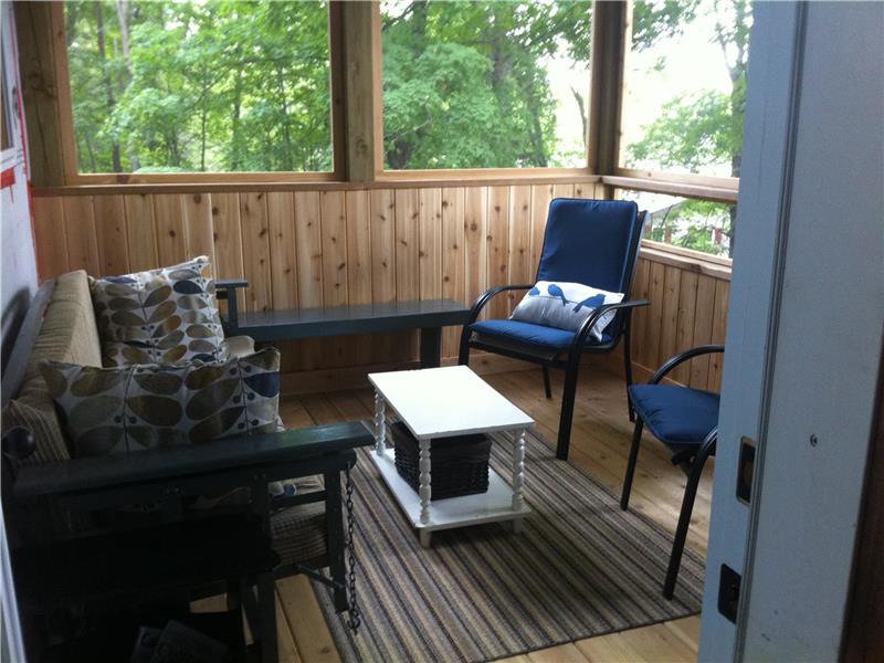 2 Cottages on Big Clear Lake, Arden Cottage Rental PL29621 CottagesInCanada