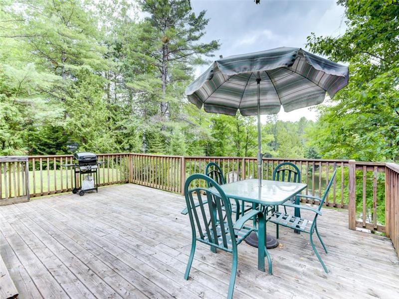 Waterfront Outaouais Sauna 45 min MulgraveetDerry Cottage Rental