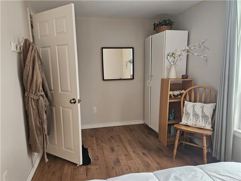 Waterfront Outaouais Sauna 45 min MulgraveetDerry Cottage Rental