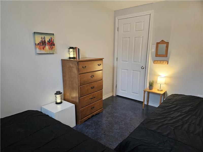 Waterfront Outaouais Sauna 45 min MulgraveetDerry Cottage Rental