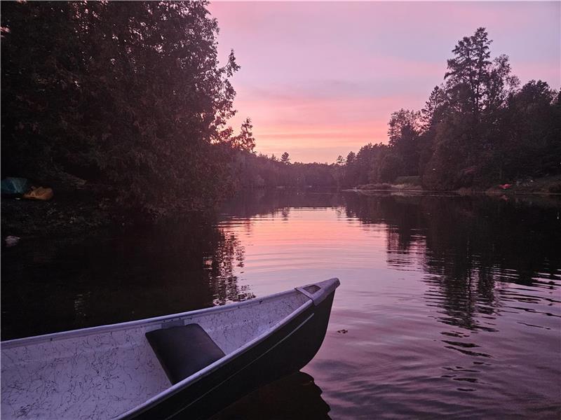 Waterfront Outaouais Sauna 45 min MulgraveetDerry Cottage Rental