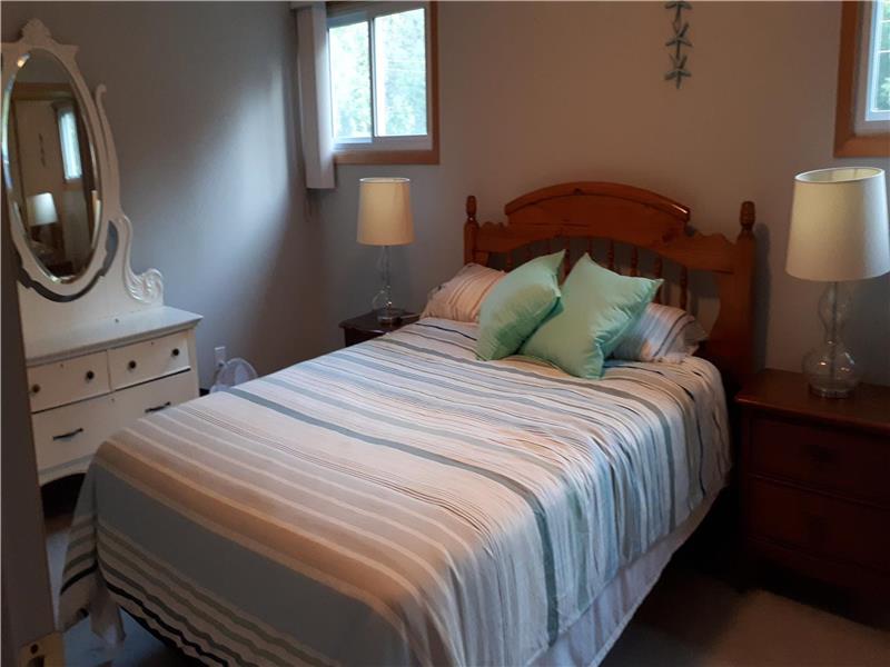 Port Franks Cottage one week Port Franks Cottage Rental PL29742 CottagesInCanada Port Franks Cottage one week Port Franks Cottage Rental PL29742 CottagesInCanada
