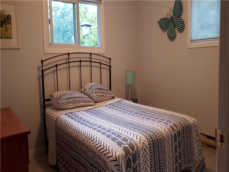 Port Franks Cottage one week Port Franks Cottage Rental PL29742 CottagesInCanada Port Franks Cottage one week Port Franks Cottage Rental PL29742 CottagesInCanada