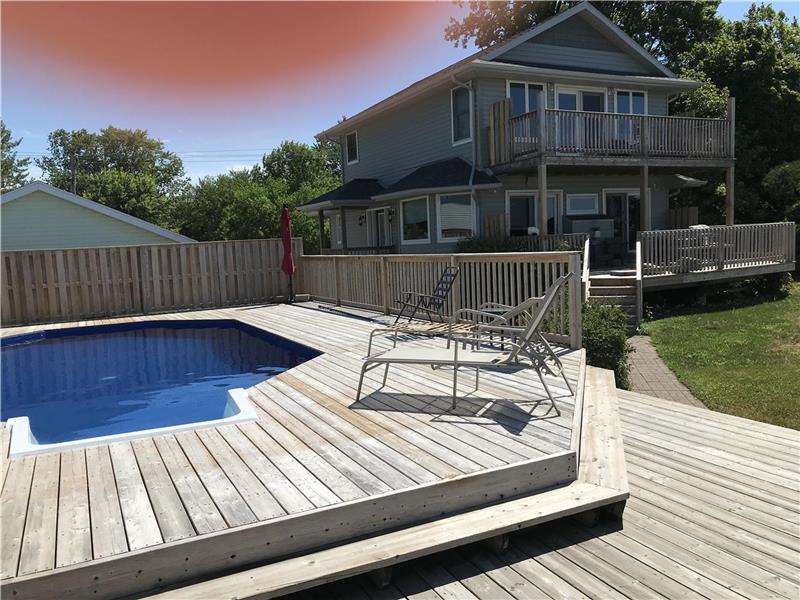 Waterfront Point Pelee Drive Leamington Cottage Rental GL29911