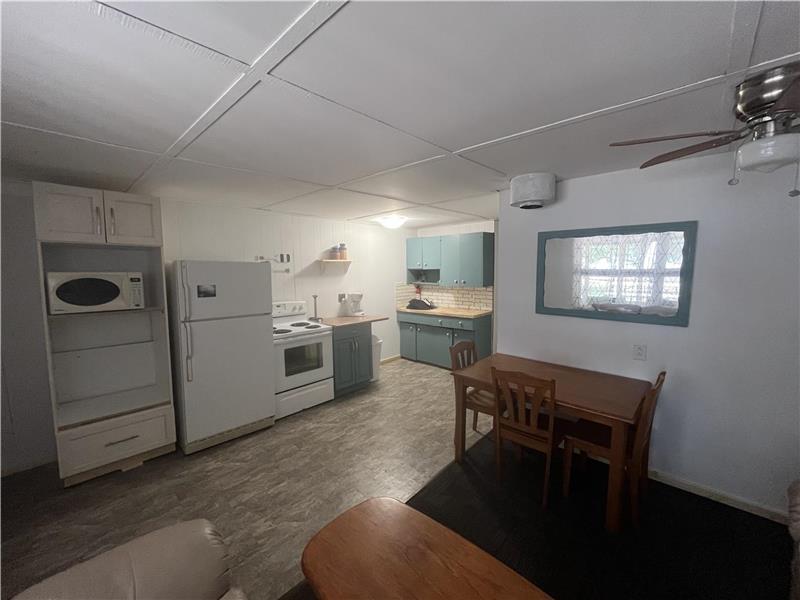 Summer Resort, Gull Lake, Manitoba Gull Lake Cottage Rental GL