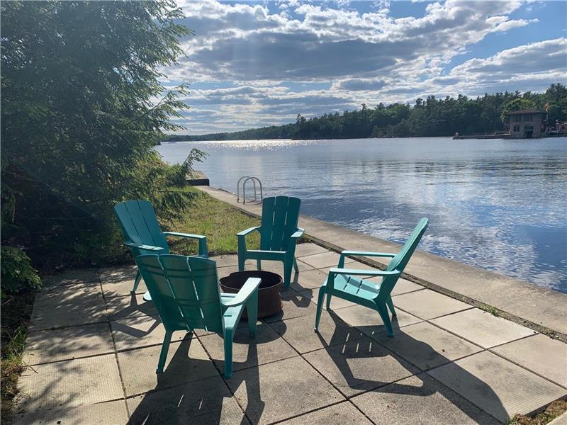 VIEWPOINT on Charleston Lake Charleston Lake Cottage Rental GL