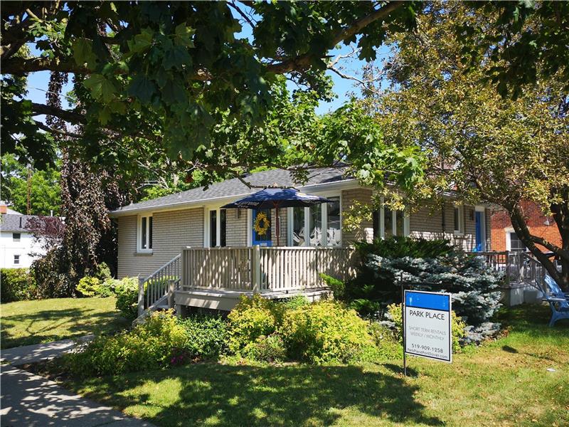 Park Place Port Dover Cottage Rental PL30504 CottagesInCanada