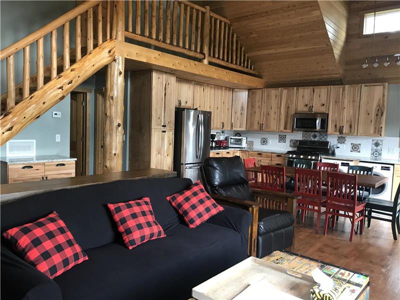 Crowe Cottage 3 bedroom Marmora Cottage Rental GL30563