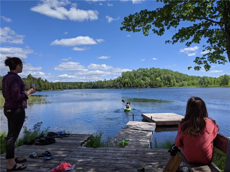 Waterfront Cottage on Millers Lake Perth Cottage Rental GL30656