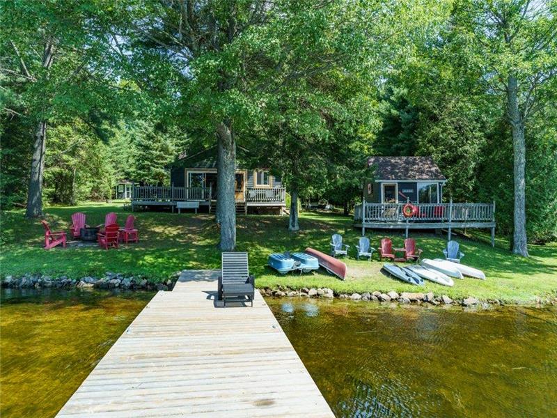 CanadianaMuskoka Lake House Port Carling Cottage Rental DI30788