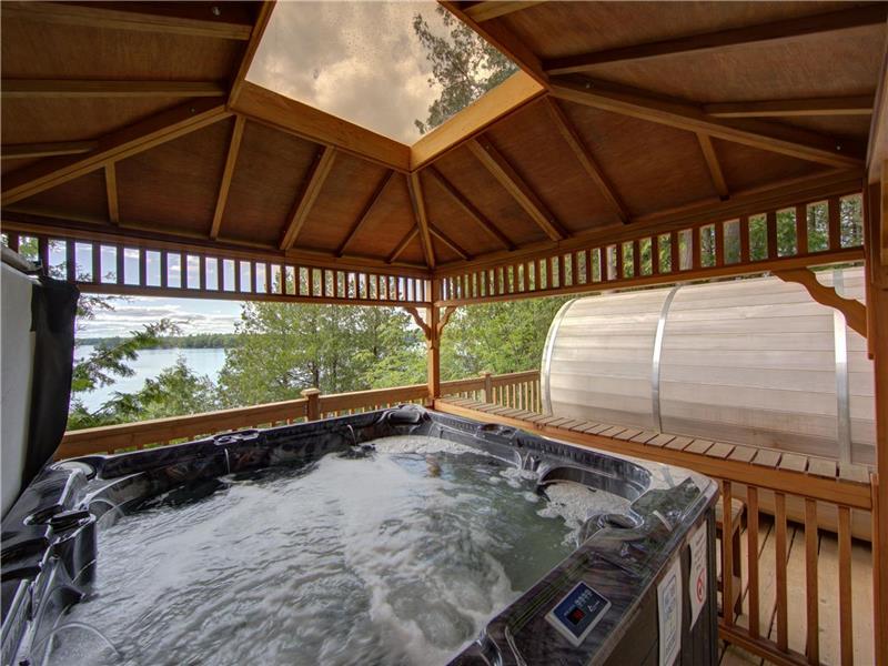 On Top Of Pigeon Lake Lakehurst Cottage Rental PL30975