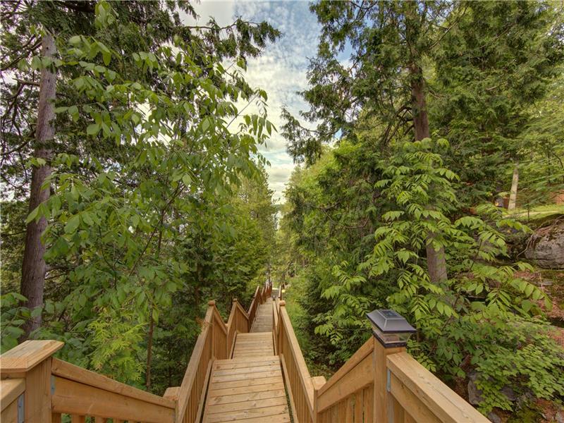 On Top Of Pigeon Lake Lakehurst Cottage Rental PL30975