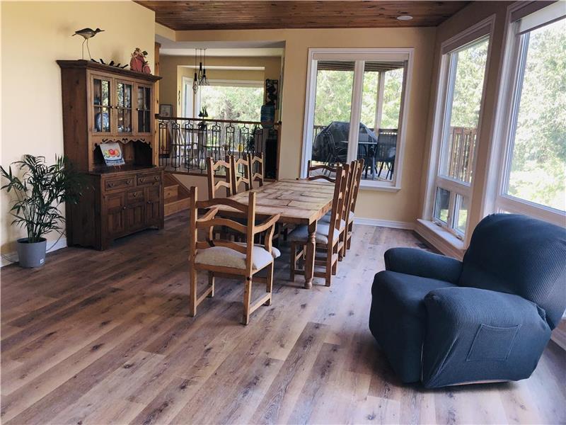 On Top Of Pigeon Lake Lakehurst Cottage Rental PL30975