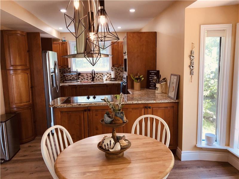 On Top Of Pigeon Lake Lakehurst Cottage Rental PL30975