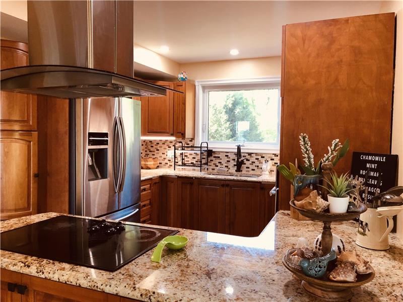 On Top Of Pigeon Lake Lakehurst Cottage Rental PL30975