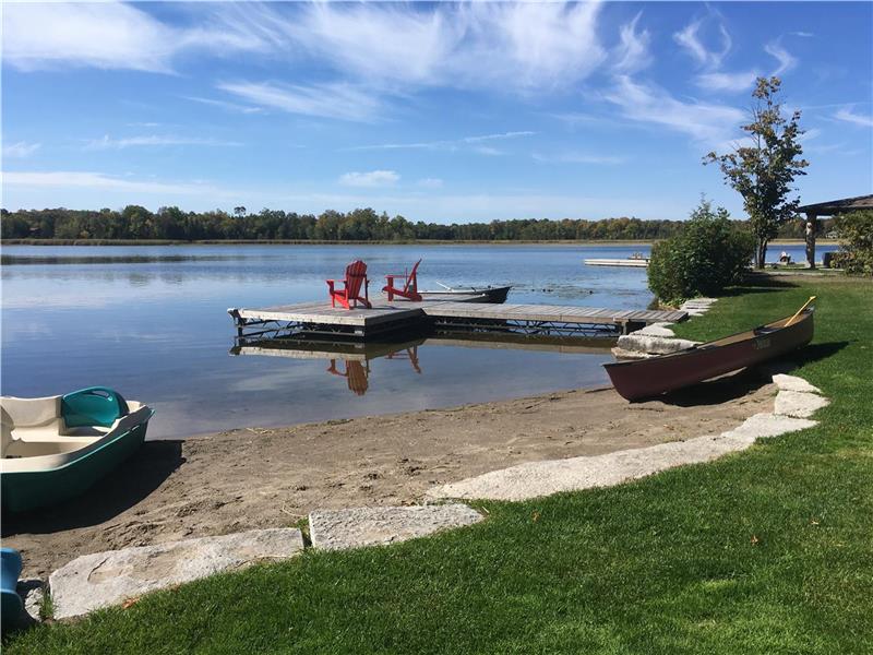 Kawartha Hideaway Buckhorn Cottage Rental PL31074 CottagesInCanada