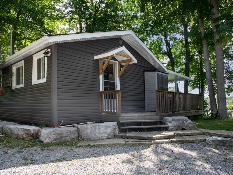 Kawartha Hideaway Buckhorn Cottage Rental PL31074 CottagesInCanada