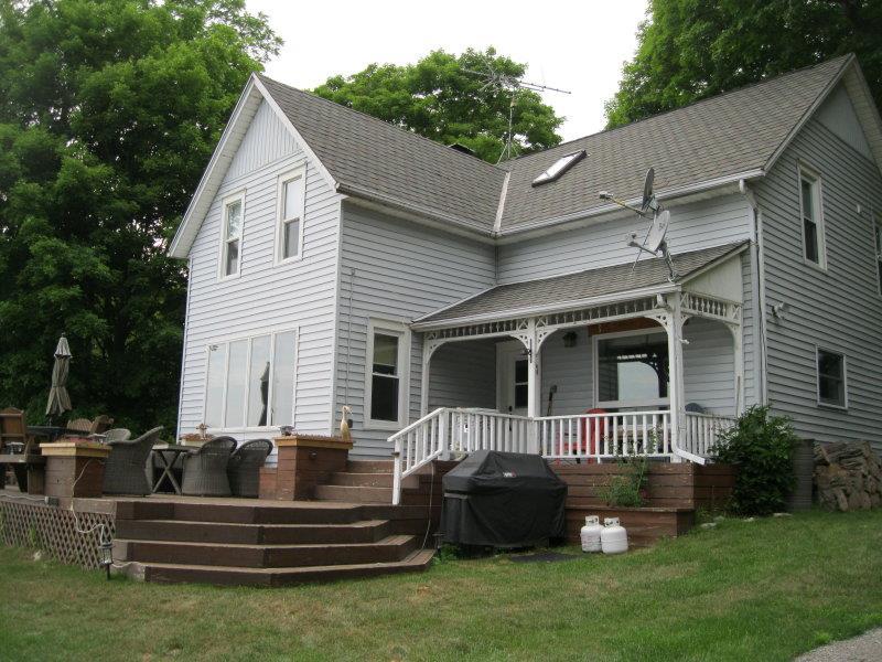 Hilltop Farmhouse Cottage Dunnville Cottage Rental DI31197