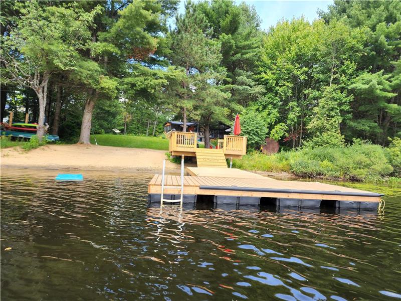 Red Cedar Chalet on Brady Lake (hot Minden Hills Cottage Rental GL
